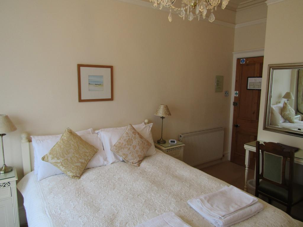 Harringtons At 14 Hotel Llandudno Ngoại thất bức ảnh