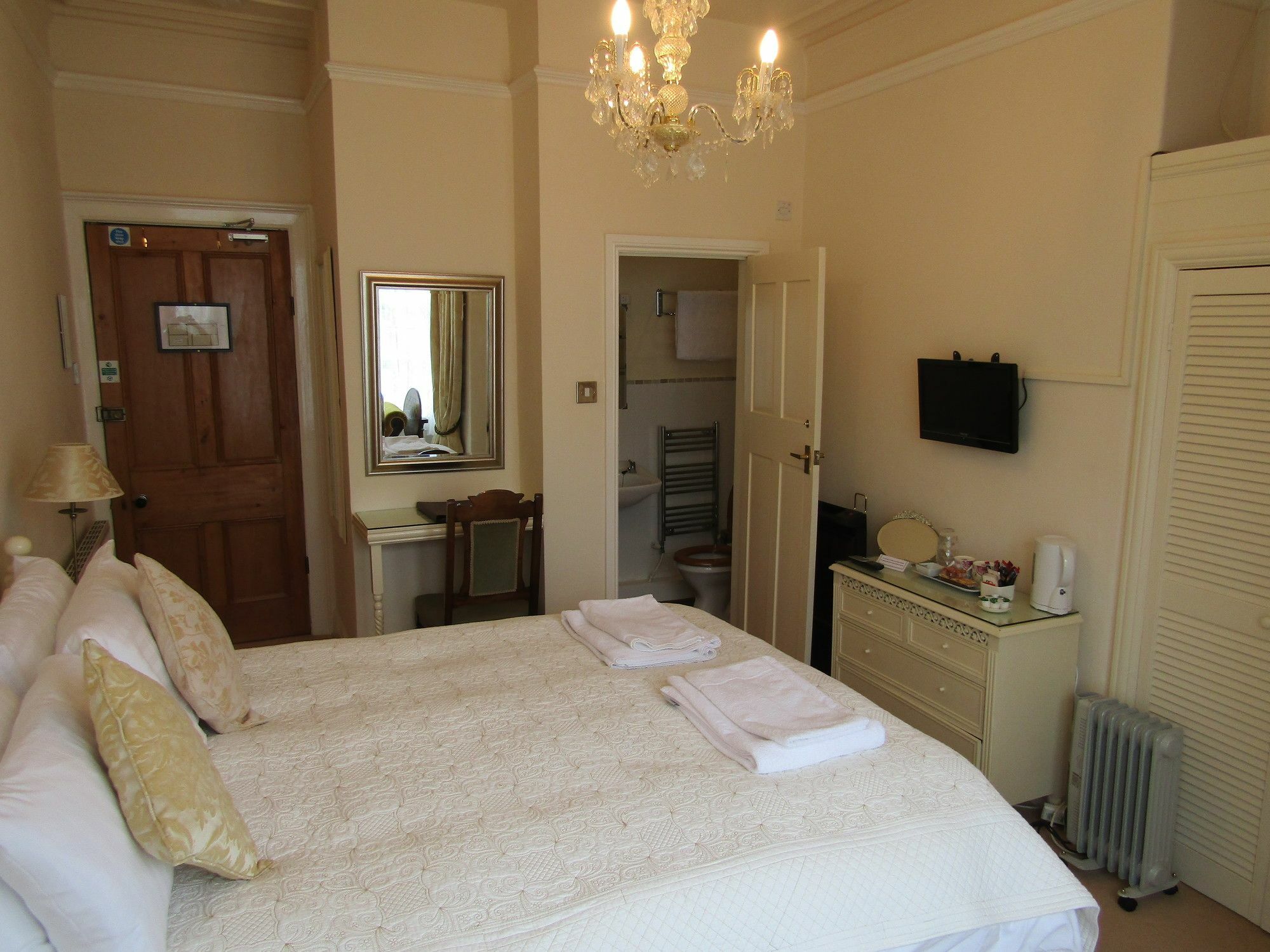 Harringtons At 14 Hotel Llandudno Ngoại thất bức ảnh